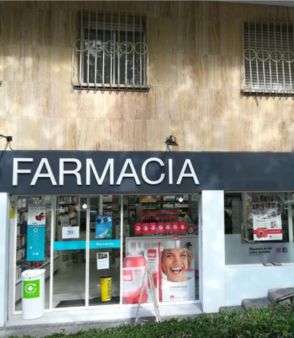 fachada_recortada Fachada de la Farmacia Recio Valencia.